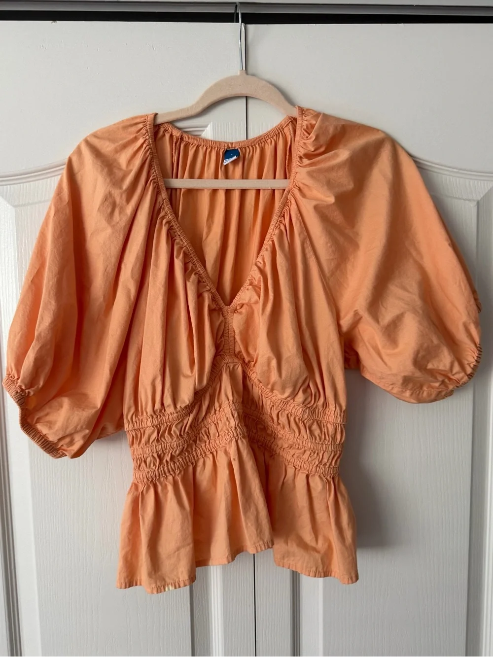 Old Navy Peach Short Puff Sleeve Smocked Peplum Top